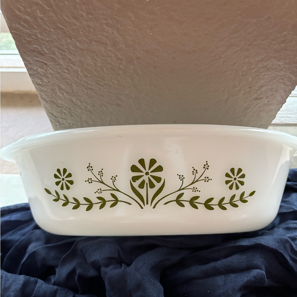 Glasbake 1 QT Oval Milk Glass Casserole 10x6.5 in Green Daisy Pattern Oven-Safe